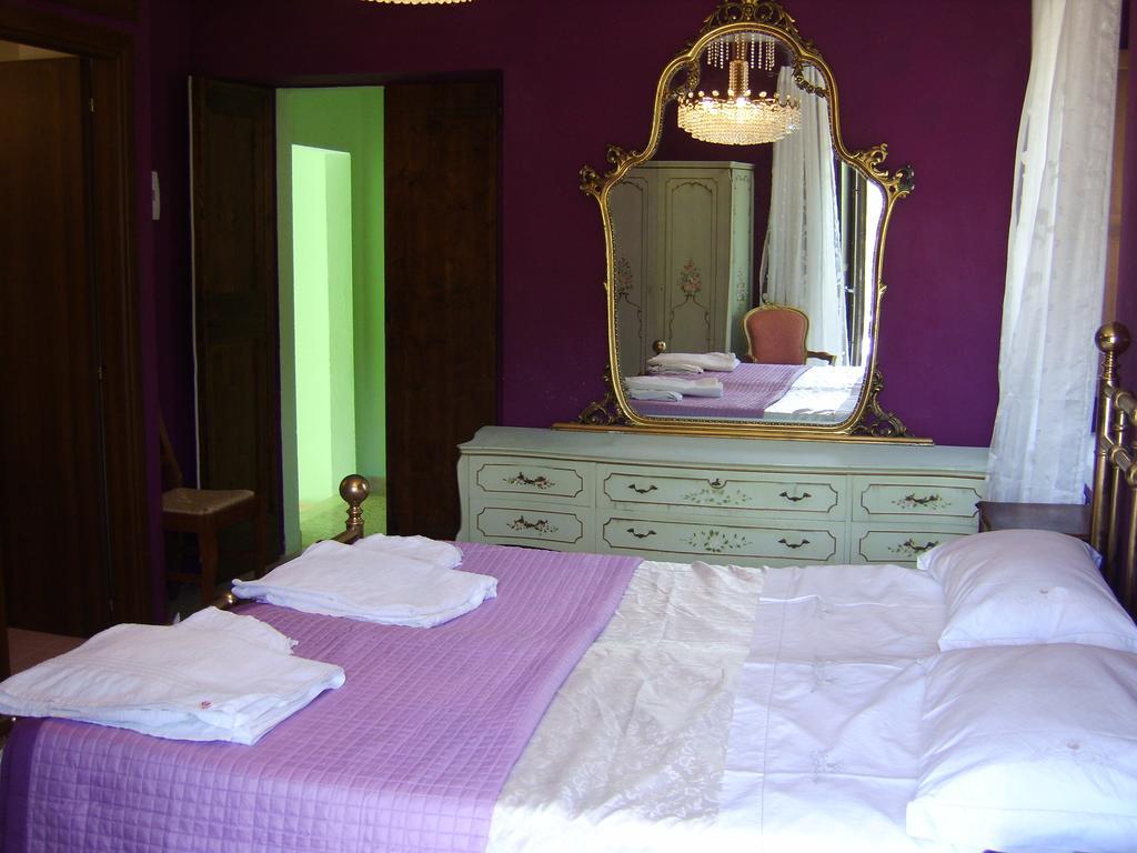 Agriturismo Biologico La Casa Degli Gnomi Ortezzano Kamer foto
