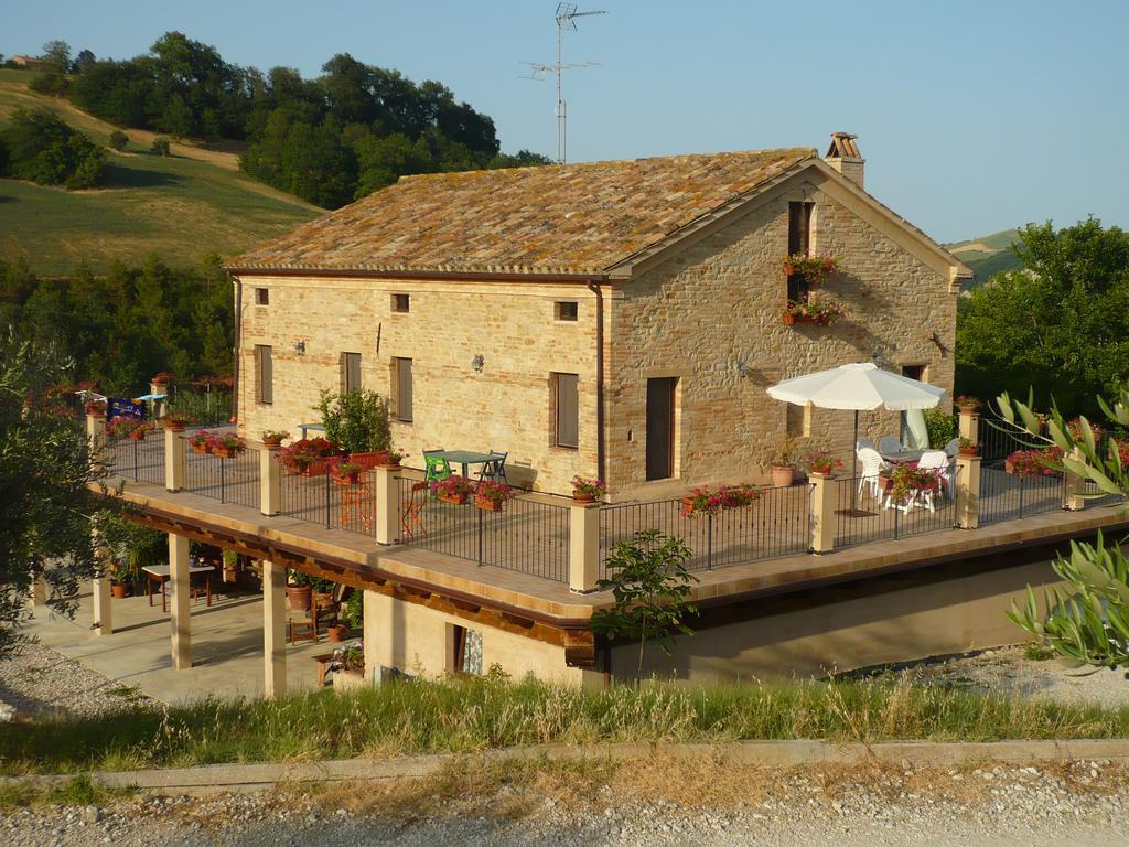 Agriturismo Biologico La Casa Degli Gnomi Ortezzano Kamer foto
