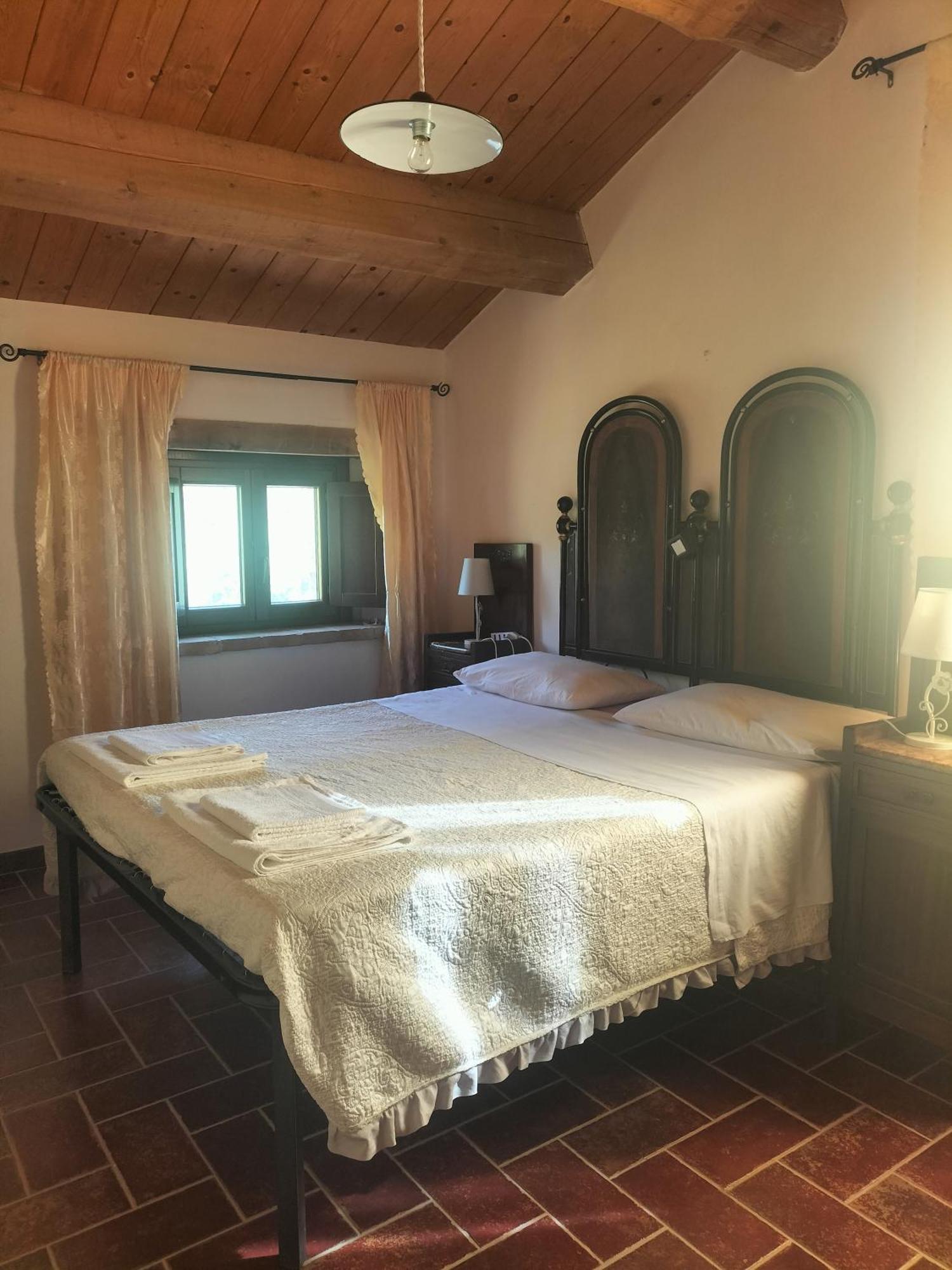 Agriturismo Biologico La Casa Degli Gnomi Ortezzano Buitenkant foto