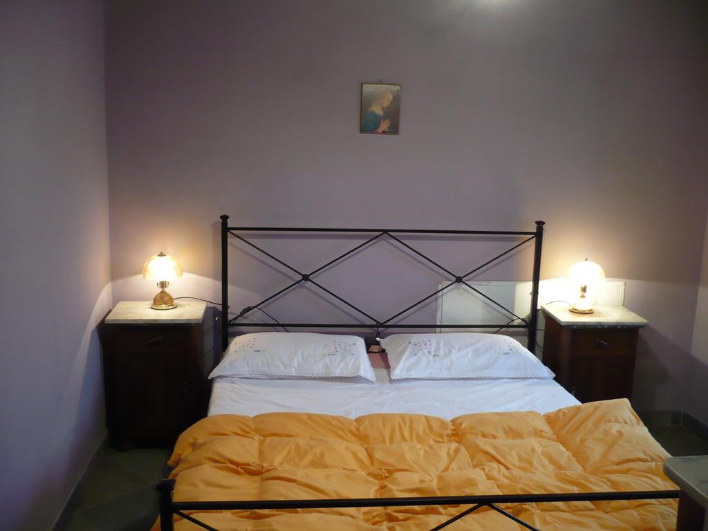 Agriturismo Biologico La Casa Degli Gnomi Ortezzano Kamer foto