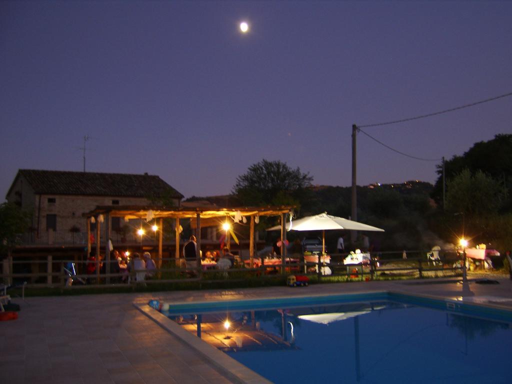 Agriturismo Biologico La Casa Degli Gnomi Ortezzano Buitenkant foto