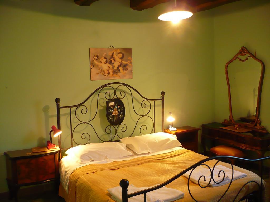 Agriturismo Biologico La Casa Degli Gnomi Ortezzano Kamer foto