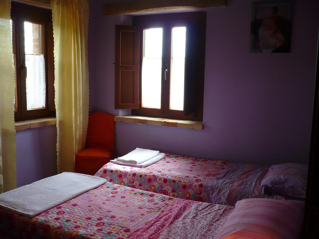 Agriturismo Biologico La Casa Degli Gnomi Ortezzano Kamer foto