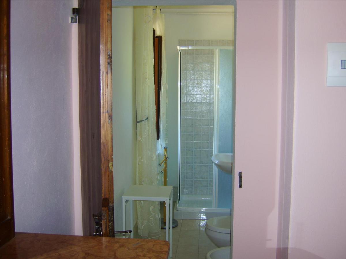 Agriturismo Biologico La Casa Degli Gnomi Ortezzano Buitenkant foto